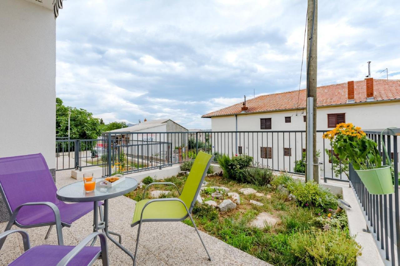 Apartment Anamaris Solin Exterior foto